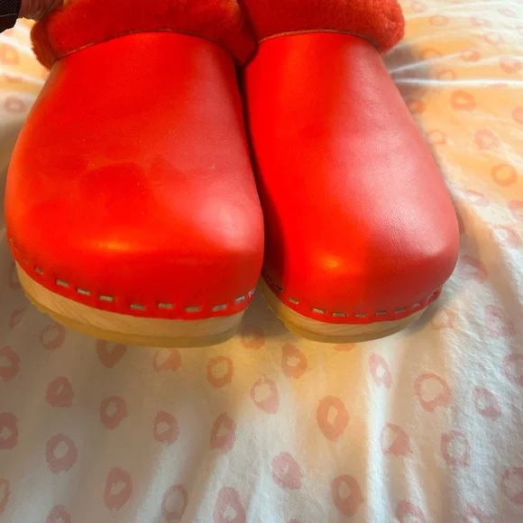 Swedish Hasbeens Red husband shearling clogs - Picture 4 of 7